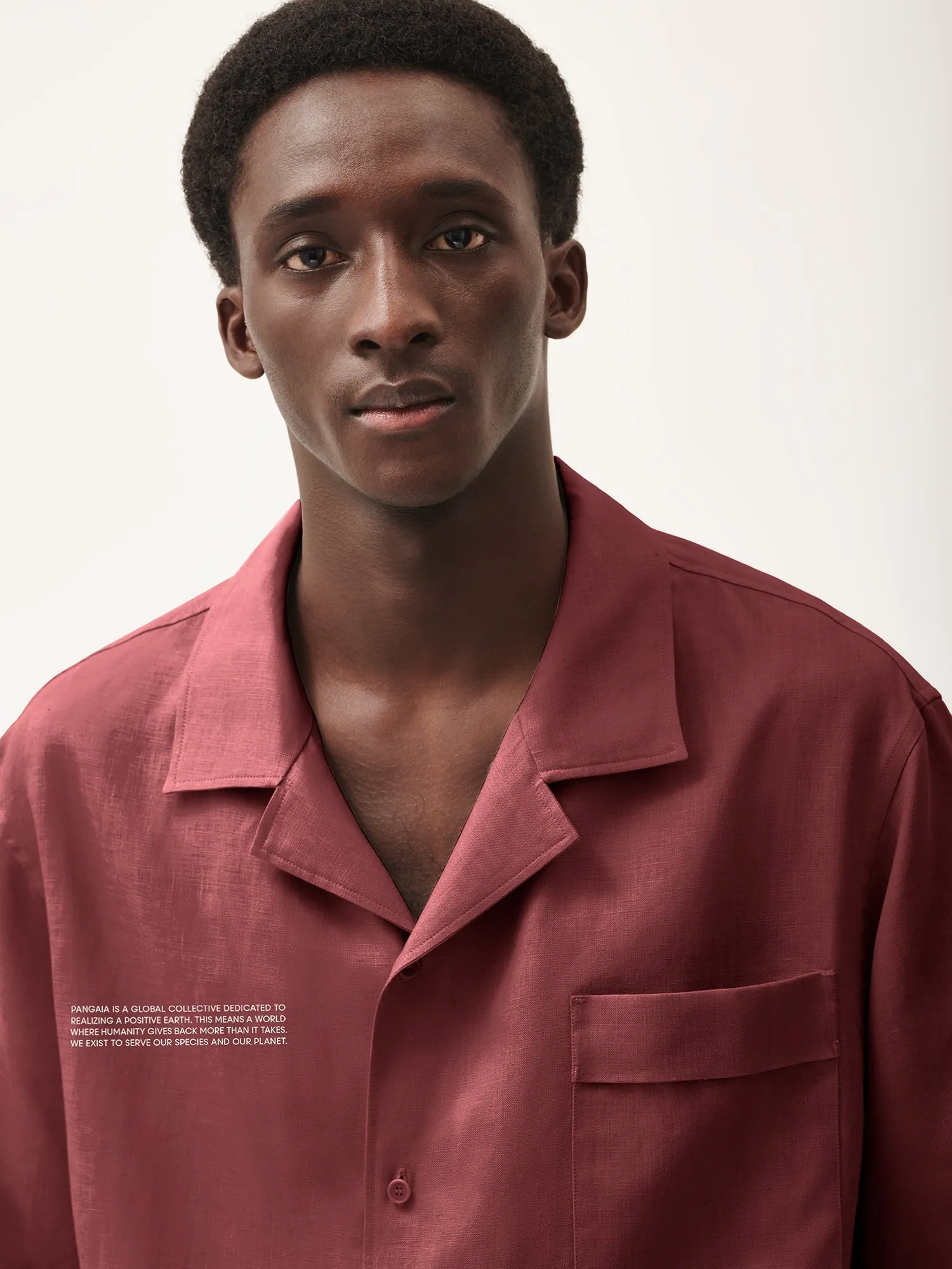 Mens DNA Linen Camp Collar Shirt—garnet red